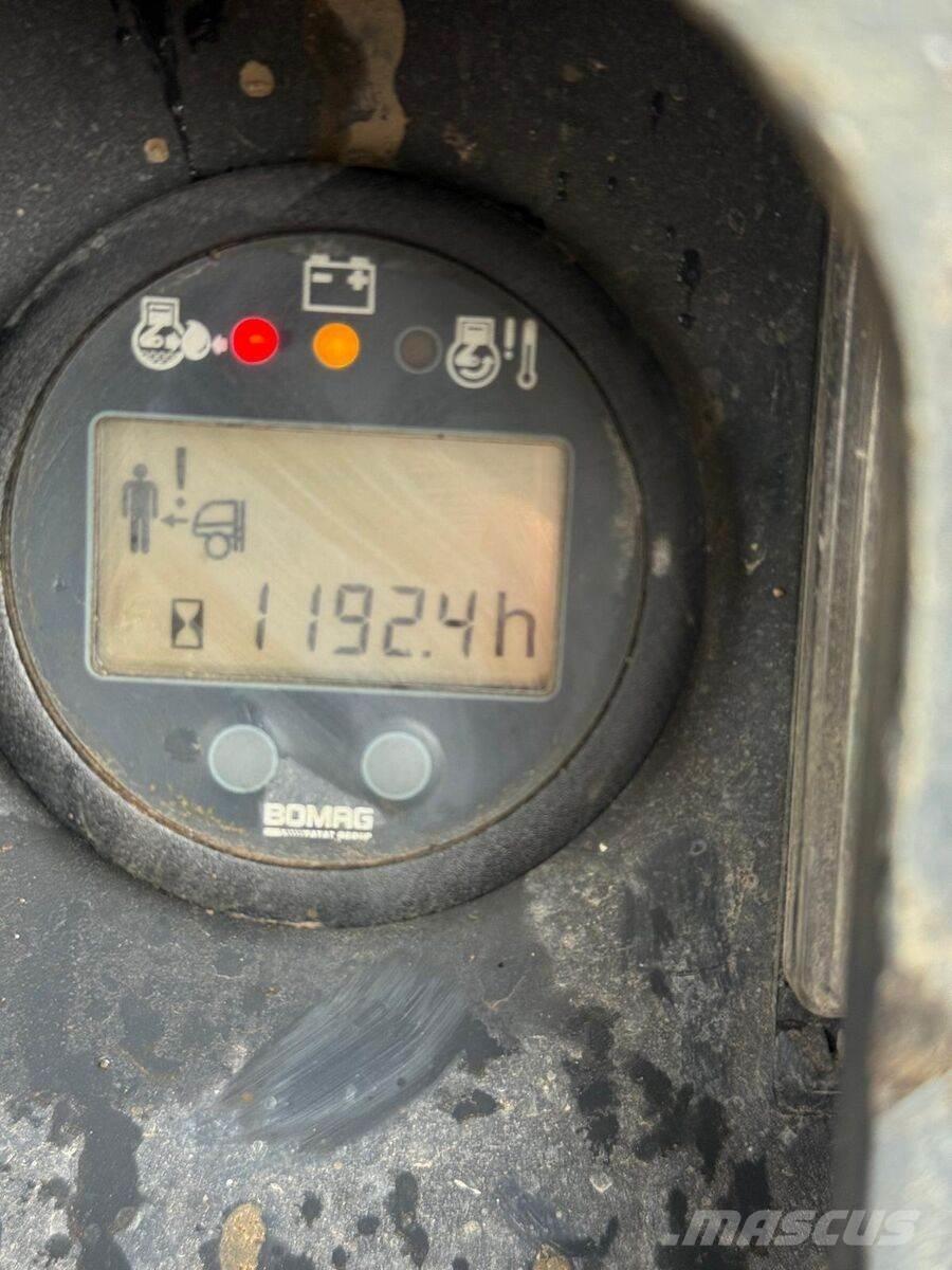 Bomag  ソイルコンパクター