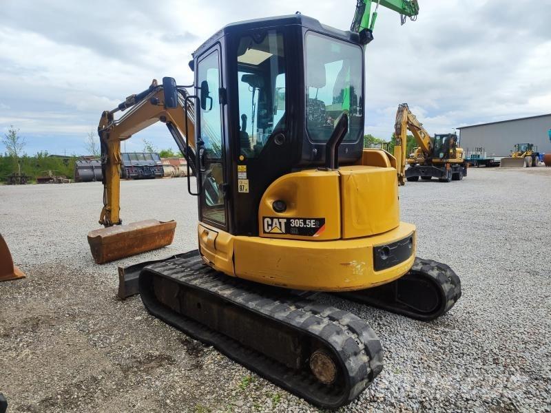 CAT 305.5E2 ミニ油圧ショベル 7t以下（ミニユンボ・ミニディガー）