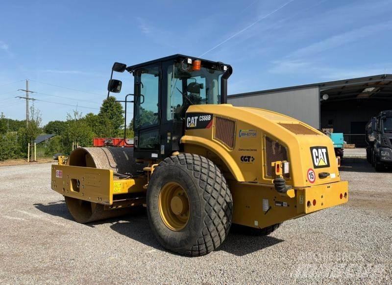 CAT CS66B ソイルコンパクター