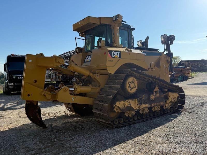 CAT D8T ブルドーザー