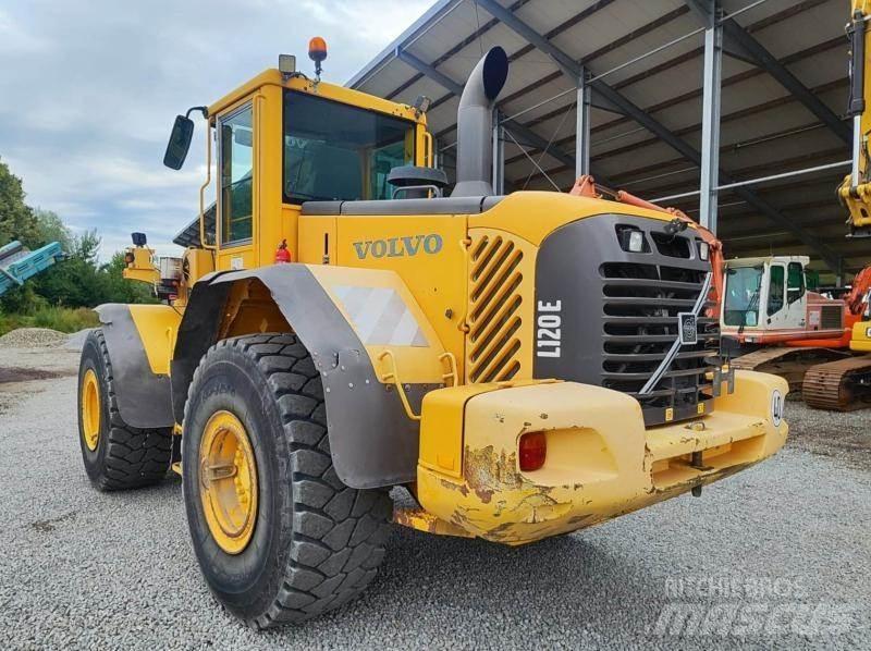 Volvo L120E ホイールローダー・タイヤショベル