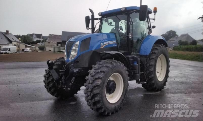 New Holland T 7.200 トラクター