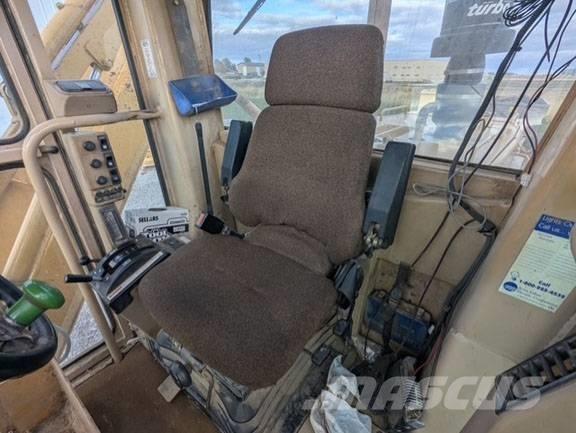 CAT 140 H モーターグレーダー