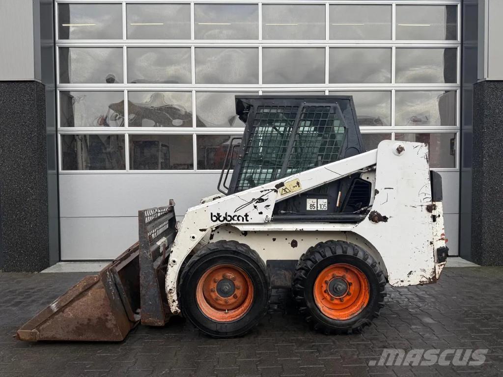 Bobcat 751 スキッドステアローダー