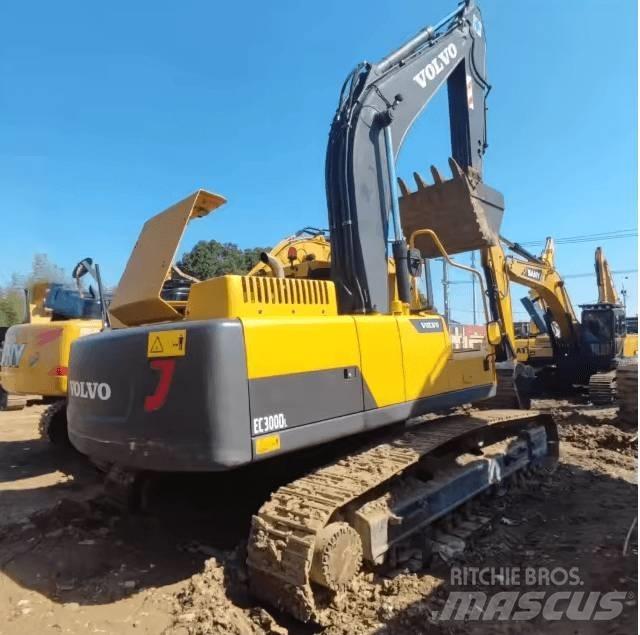 Volvo EC 300 D L 大型油圧ショベル12t以上（パワーショベル・ユンボ）