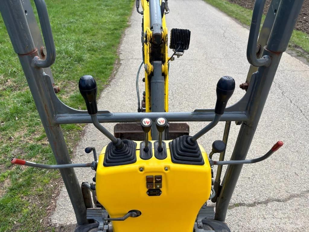 Wacker Neuson 803 ミニ油圧ショベル 7t以下（ミニユンボ・ミニディガー）