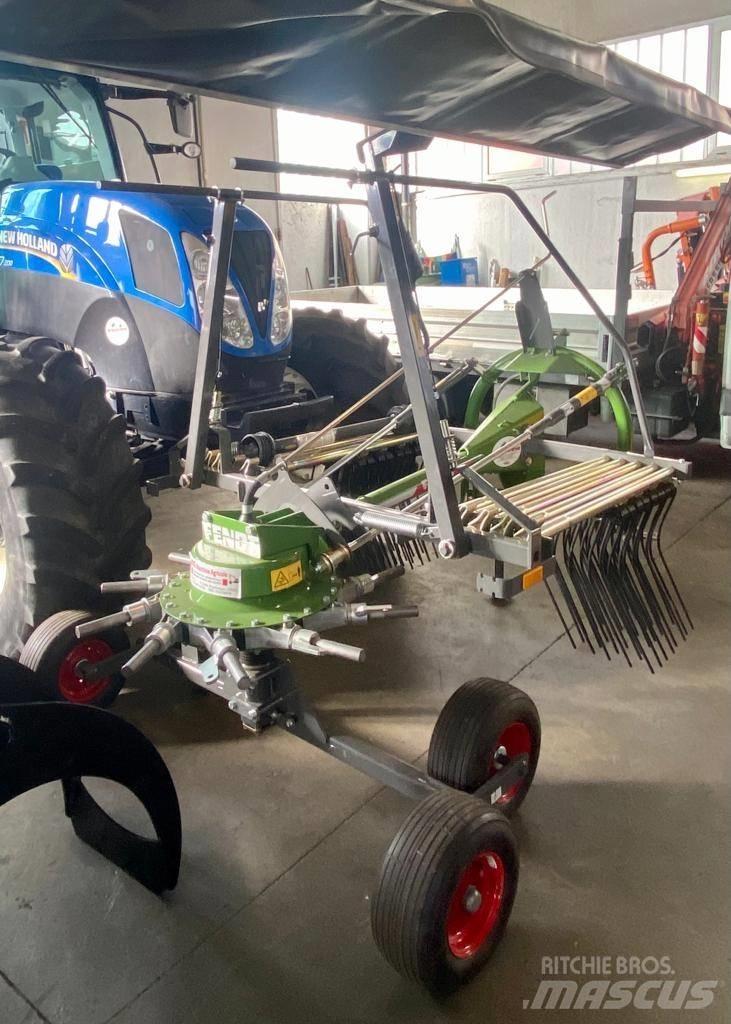 Fendt Former 400 DN テッダー・テッダーレーキ