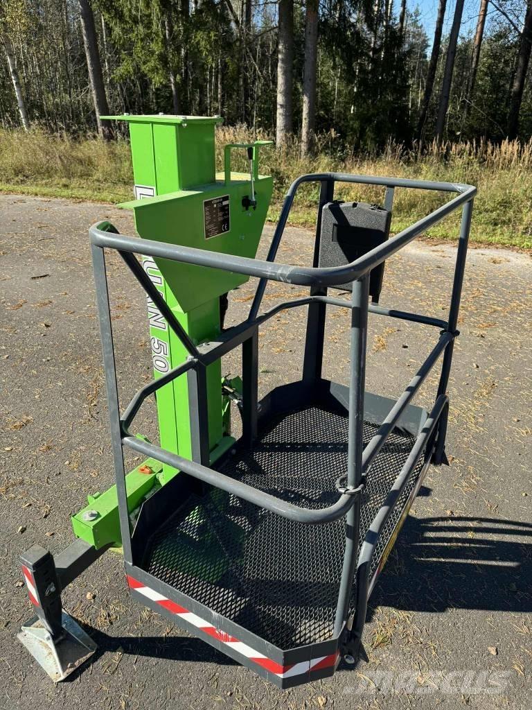 Avant LEGUAN 50 建設用ホイストおよびマストクライミング作業用プラットフォーム用アクセサリー