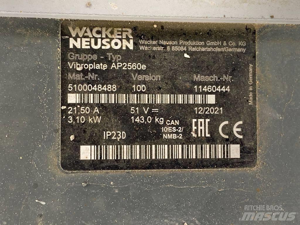 Wacker Neuson AP2560 プレートコンパクター