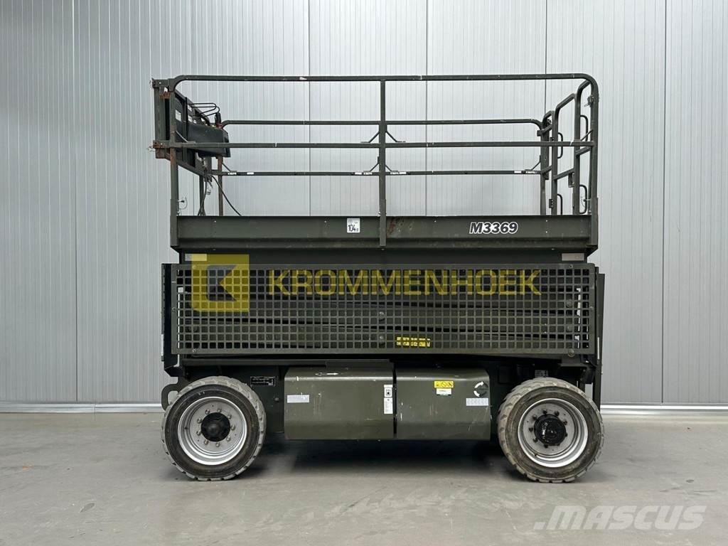 JLG M 3369 シザースリフト