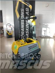 Wacker Neuson 3050 プレートコンパクター