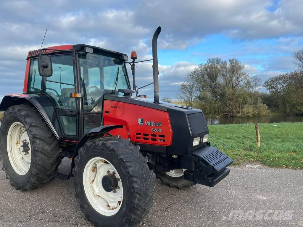 Valmet 6200 トラクター