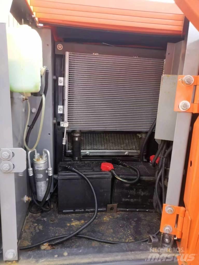 Hitachi ZX 70-5A 中型油圧ショベル 7ｔ-12ｔ（ユンボ・パワーショベル・バックホー）