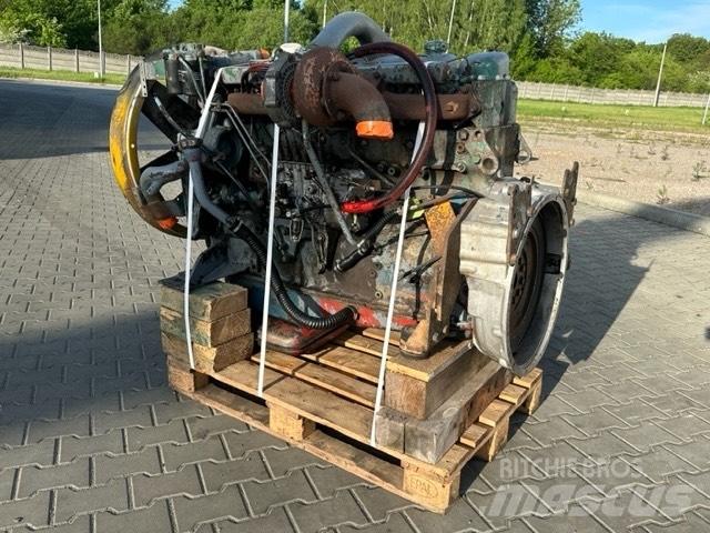 Volvo TD120GA エンジン
