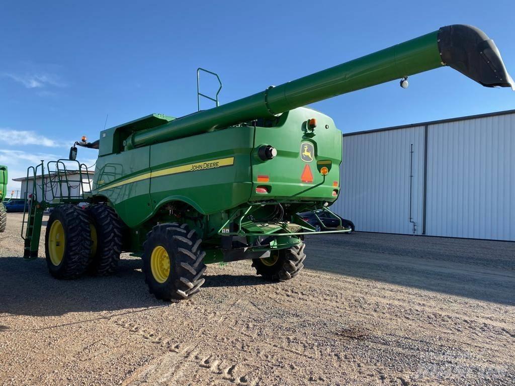 John Deere S 680 コンバイン