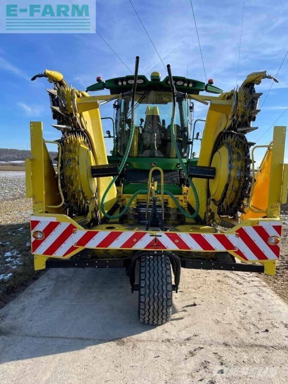 John Deere 8500 自走式フォレージハーベスター