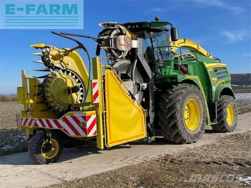 John Deere 8500 自走式フォレージハーベスター
