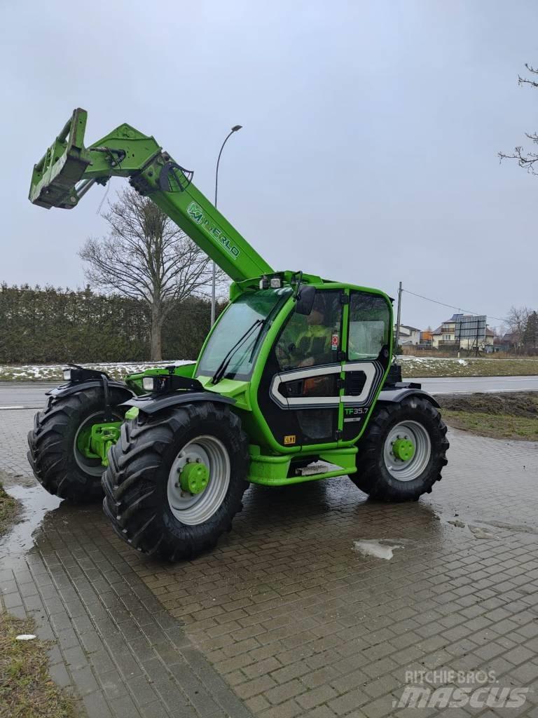 Merlo TF 35.7 農業用テレハンドラー