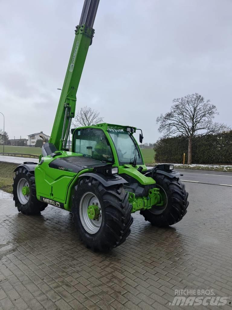 Merlo TF 35.7 農業用テレハンドラー