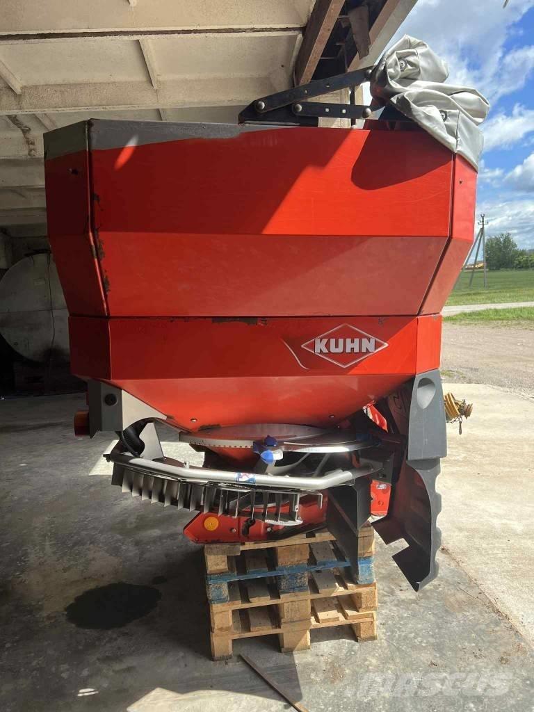 Kuhn 40.1W ミネラル散布機