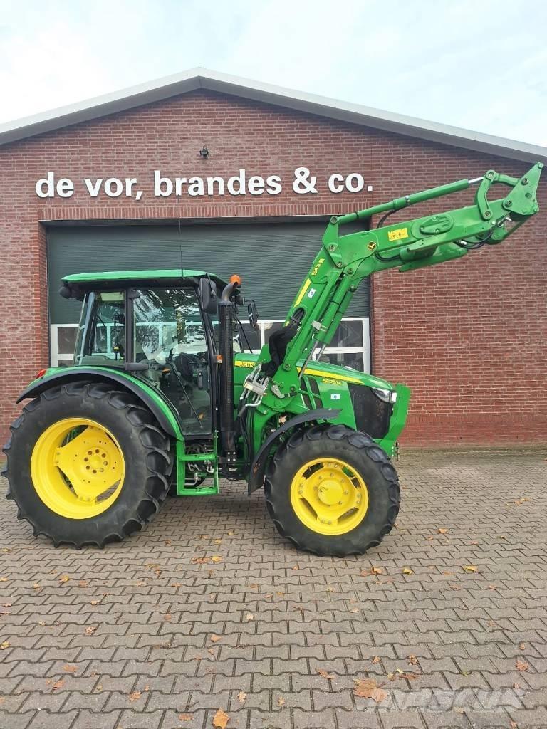 John Deere 5075M トラクター