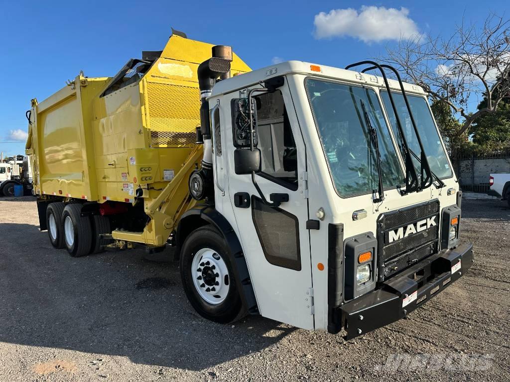 Mack LR 613 塵芥車、パッカー車