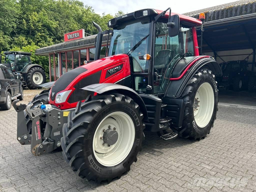 Valtra N 93 トラクター
