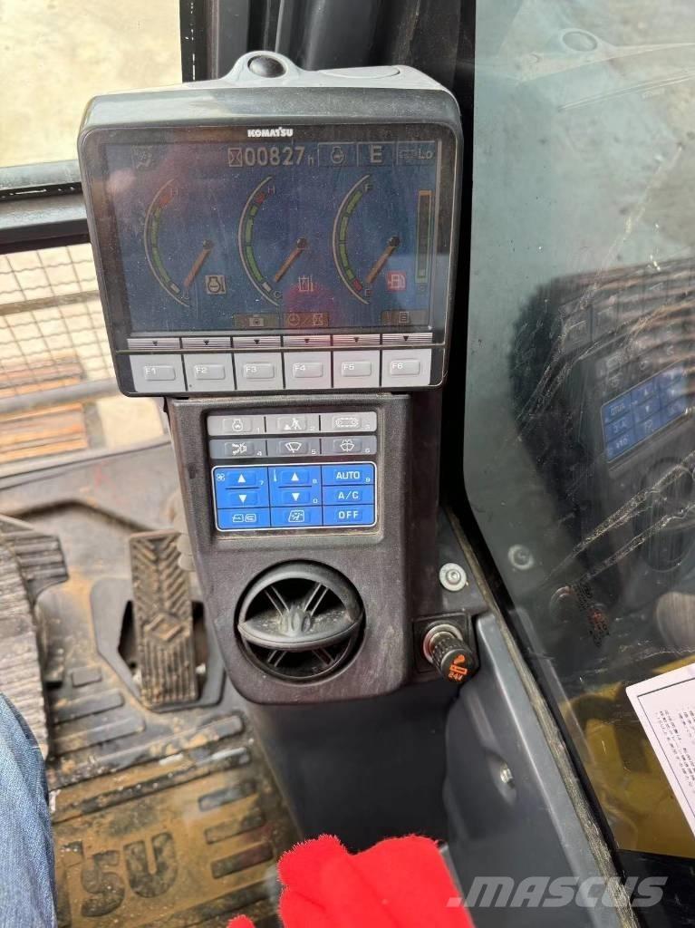 Komatsu PC 220-8 大型油圧ショベル12t以上（パワーショベル・ユンボ）