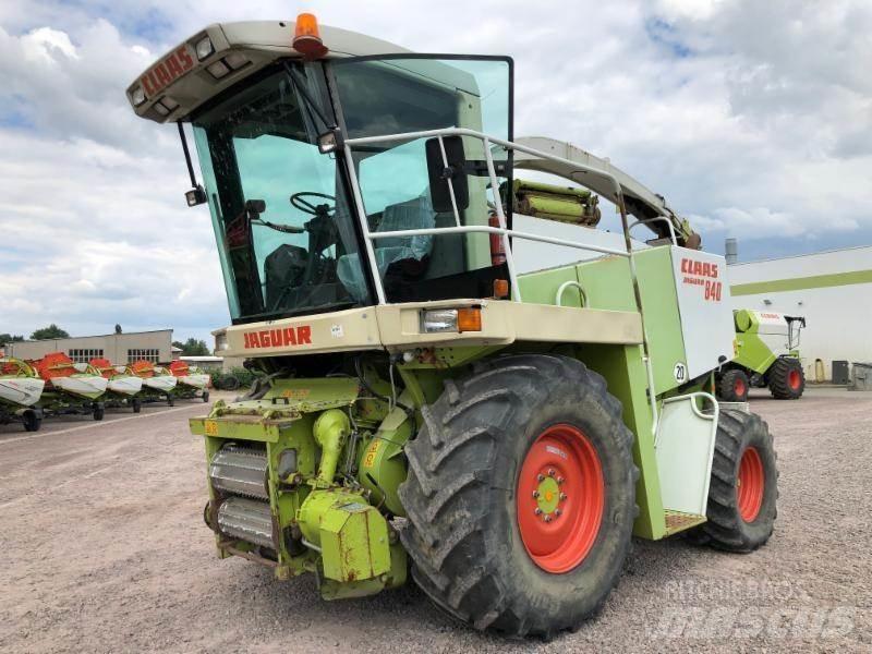 CLAAS JAGUAR 840 自走式フォレージハーベスター