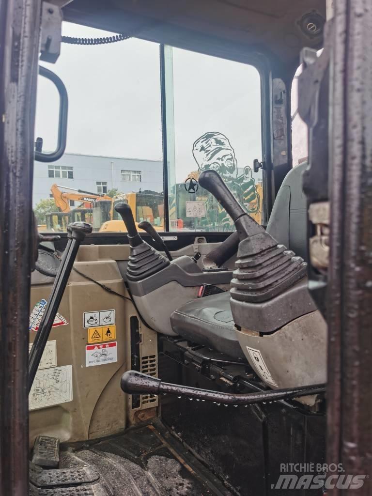 CAT 303.5 E CR ミニ油圧ショベル 7t以下（ミニユンボ・ミニディガー）