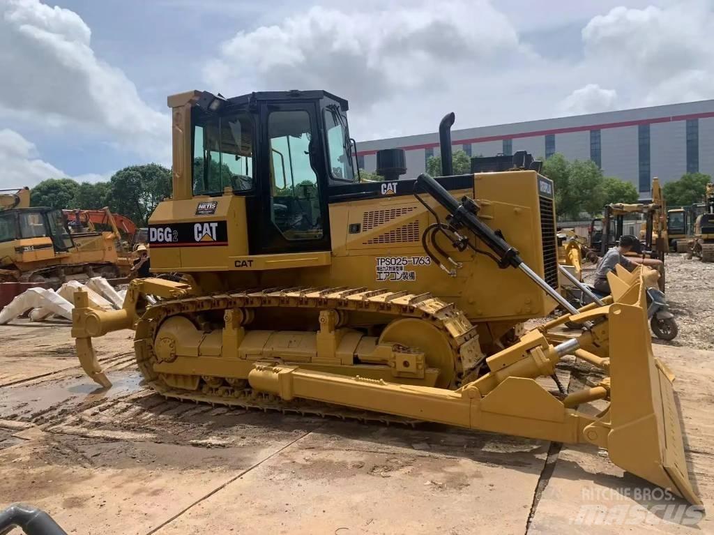 CAT D 6 G ブルドーザー