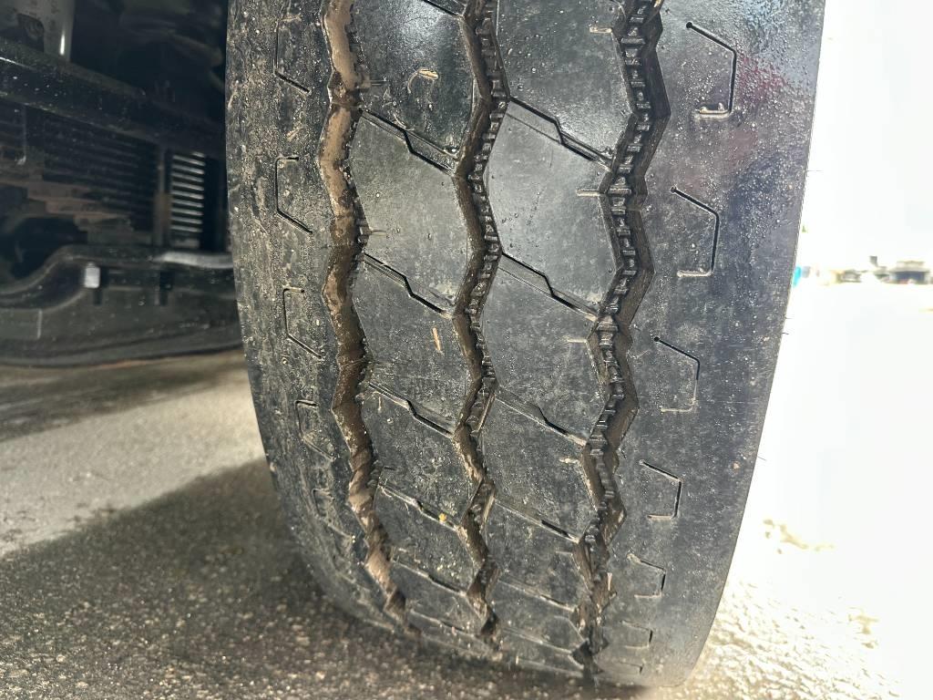 Mack MRU 613 塵芥車、パッカー車