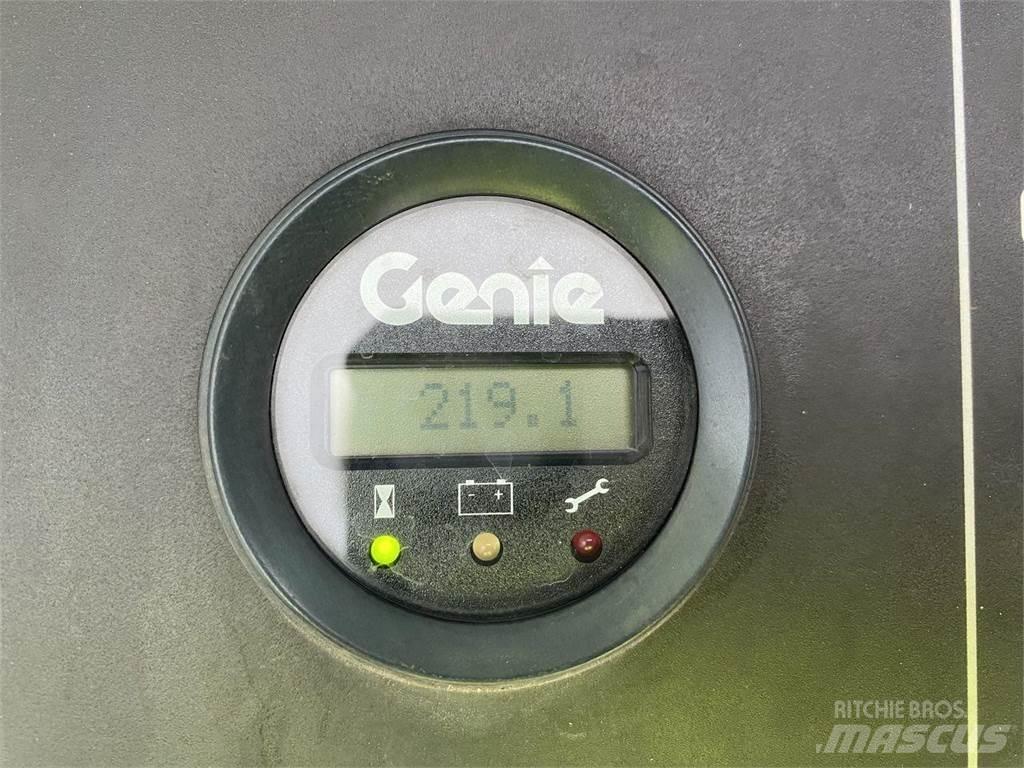 Genie Z60/37 DC ブームリフト　屈伸型