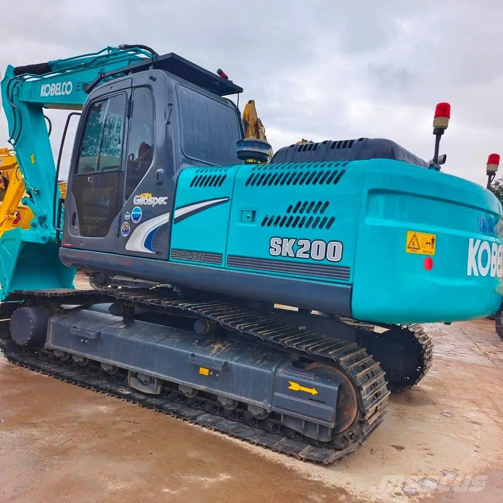 Kobelco SK 200 大型油圧ショベル12t以上（パワーショベル・ユンボ）