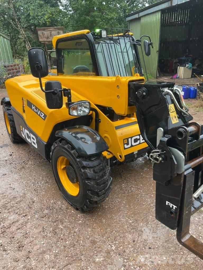 JCB 525-60 テレスコーピックハンドラー