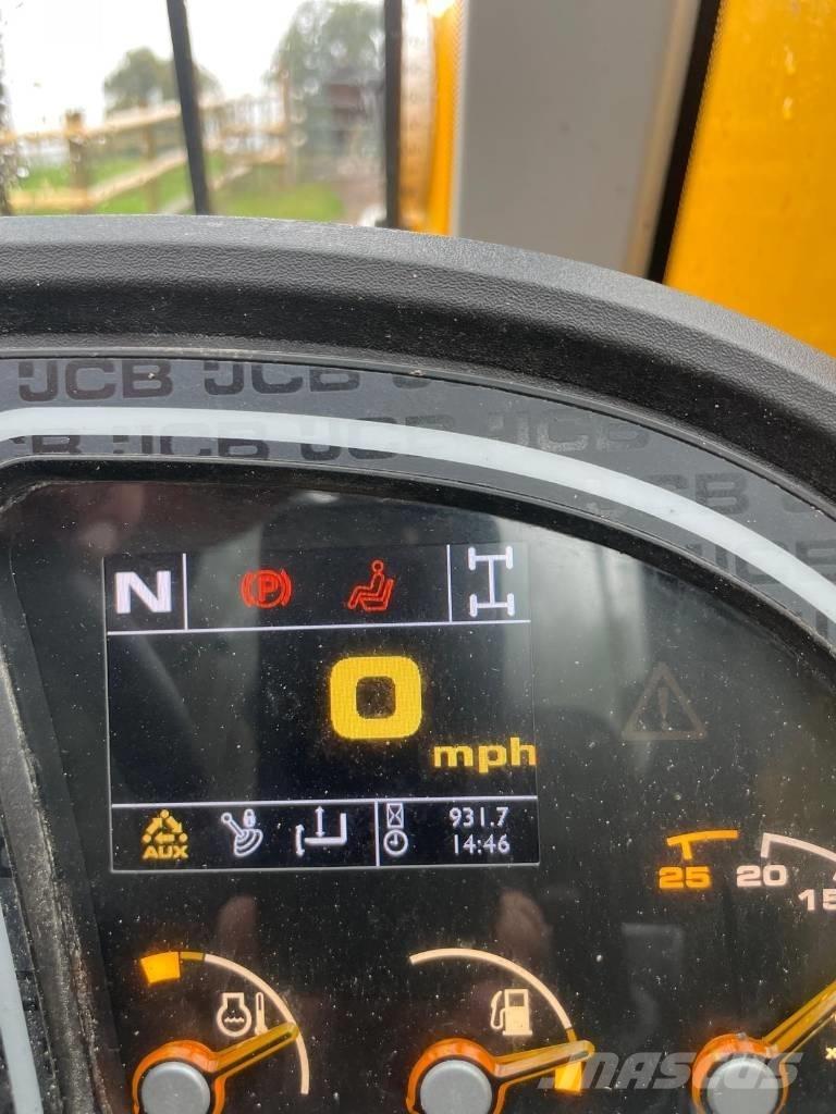 JCB 525-60 テレスコーピックハンドラー