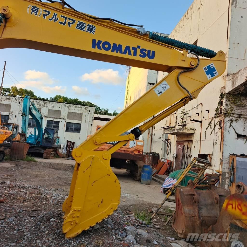 Komatsu PC 220 大型油圧ショベル12t以上（パワーショベル・ユンボ）