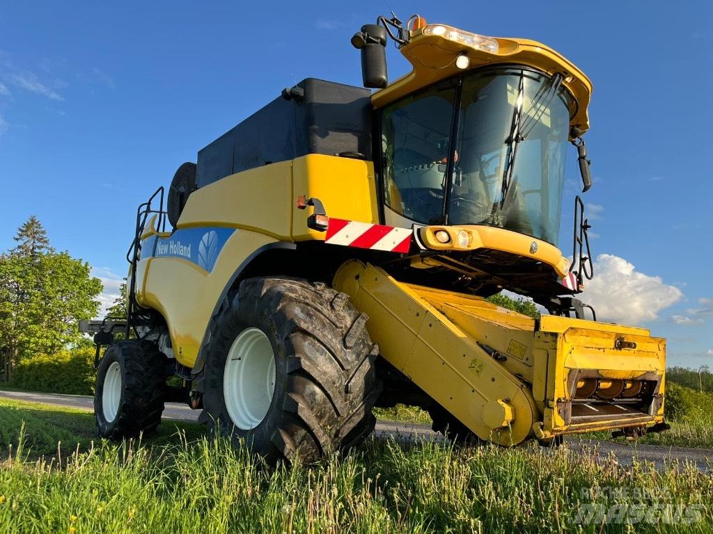 New Holland CX 860 コンバイン
