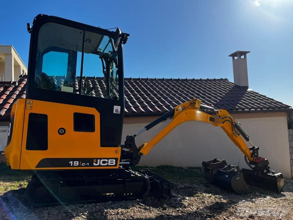 JCB 19 C-1 ミニ油圧ショベル 7t以下（ミニユンボ・ミニディガー）