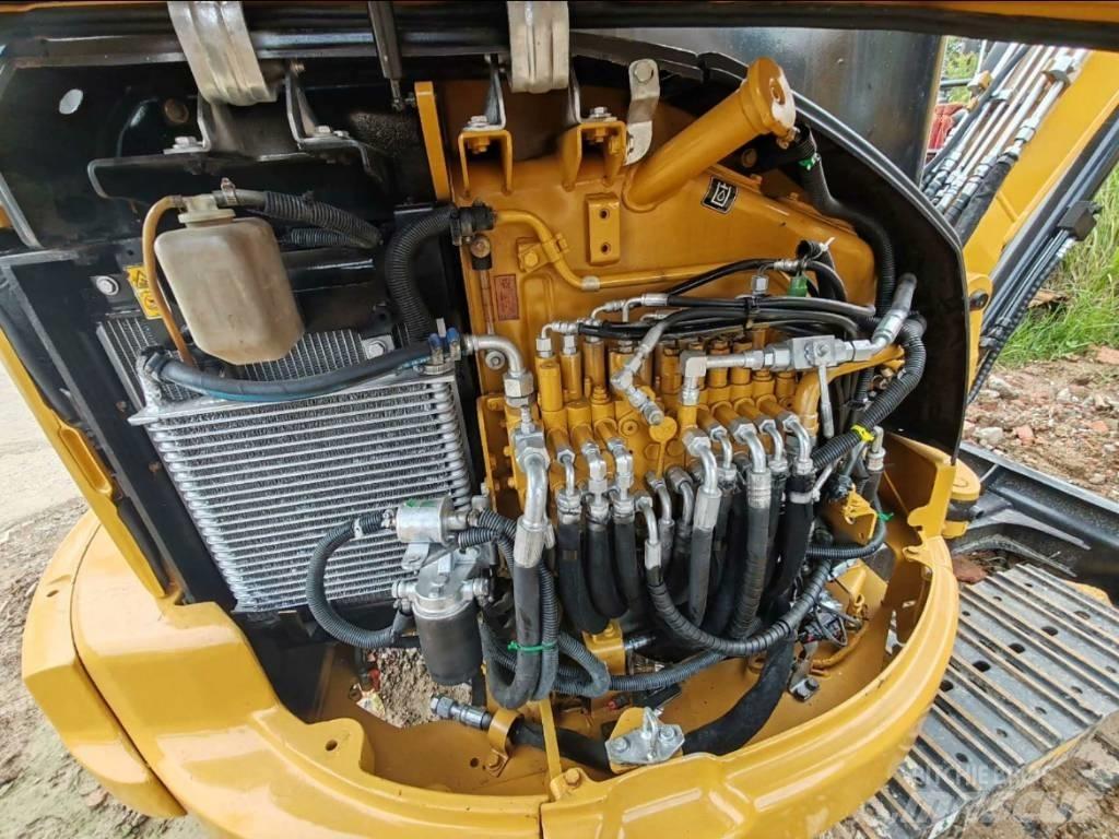 CAT 303.5 E ミニ油圧ショベル 7t以下（ミニユンボ・ミニディガー）