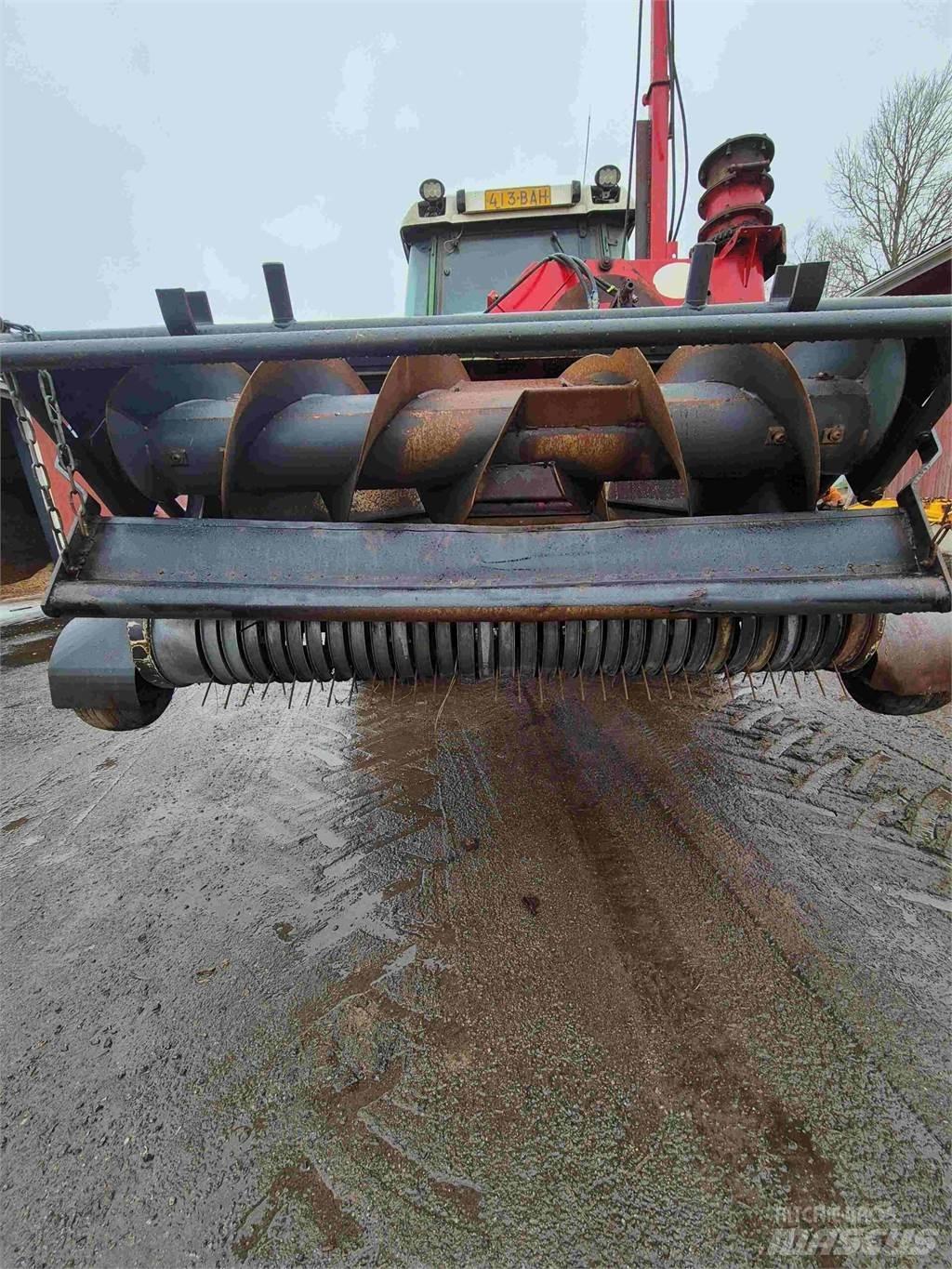 Lely STORM 130R フォレージハーベスター