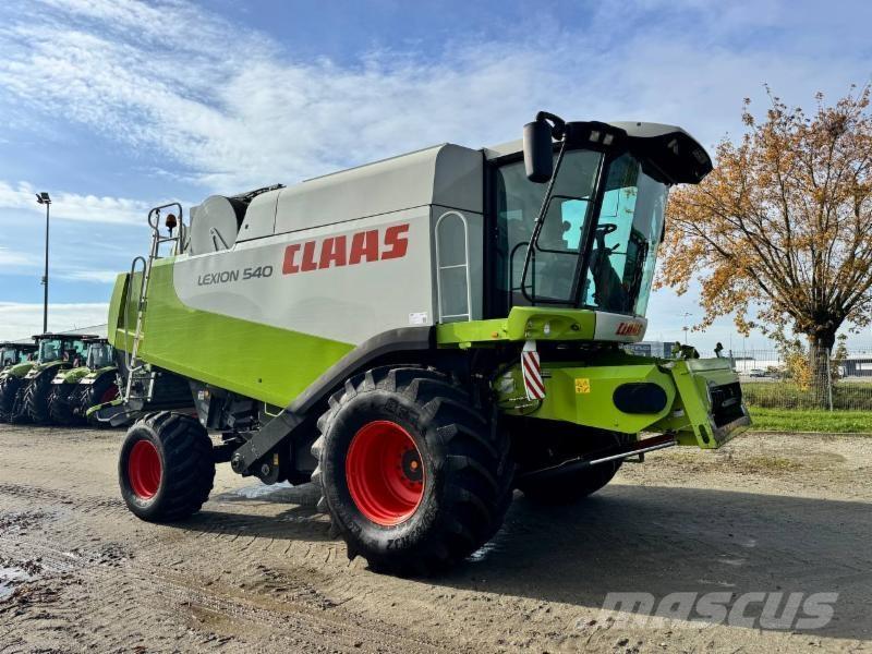 CLAAS LEXION 540 コンバイン