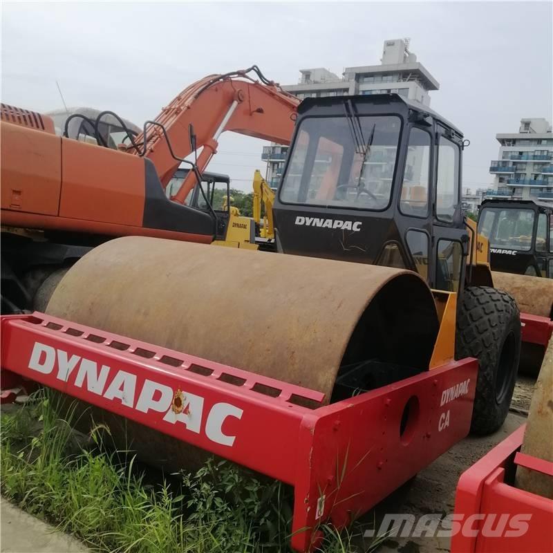 Dynapac 301 D 振動ローラ