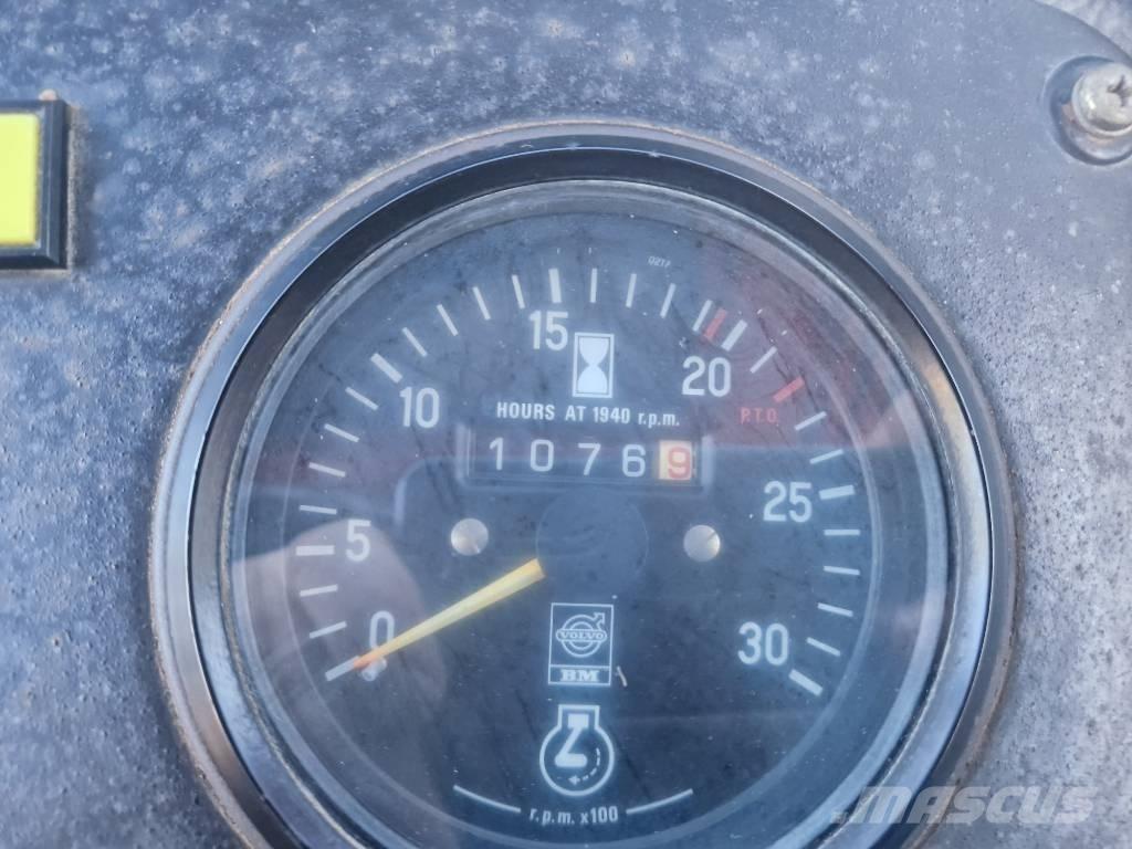 Volvo BM 500 トラクター