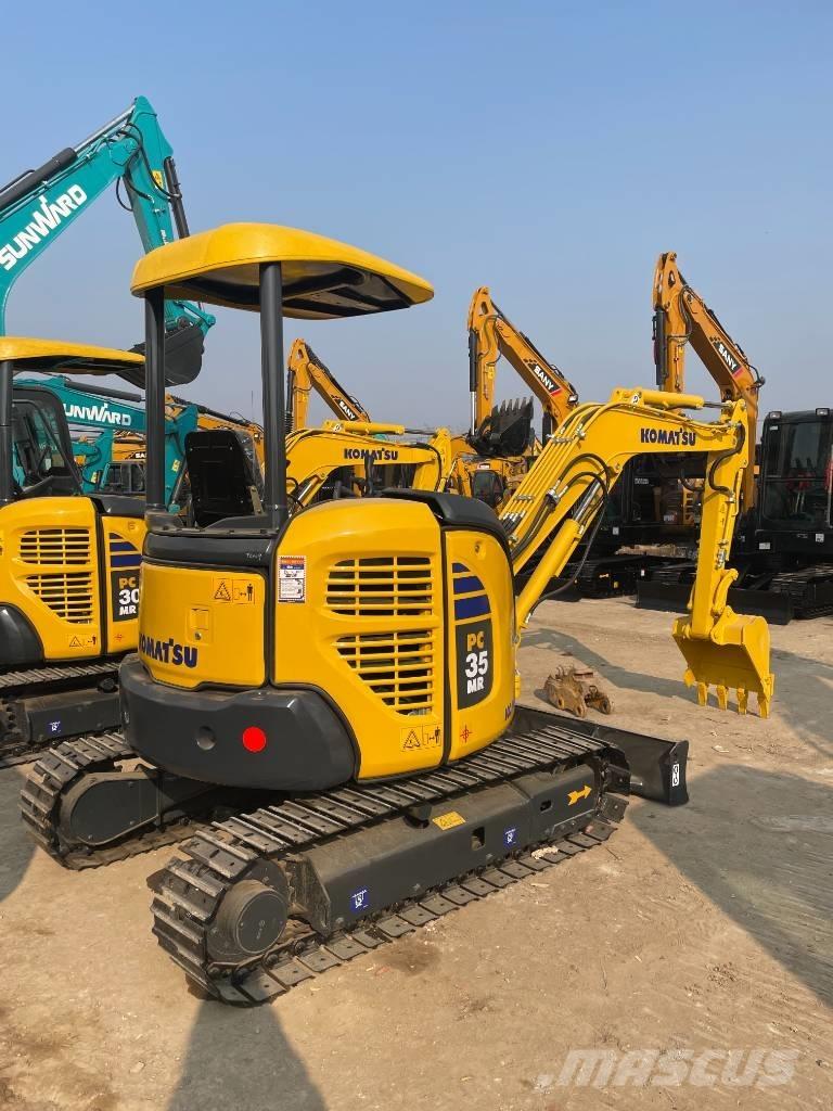 Komatsu PC35 ミニ油圧ショベル 7t以下（ミニユンボ・ミニディガー）