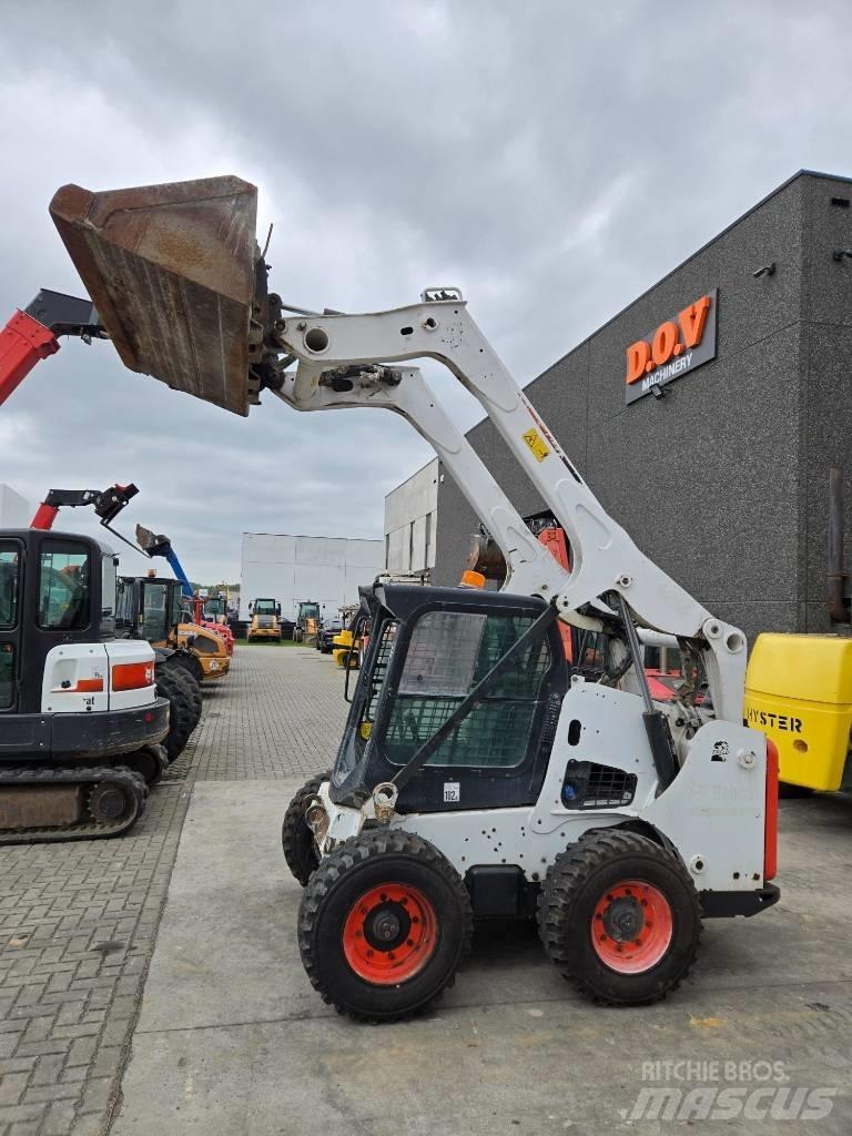 Bobcat S 770 スキッドステアローダー
