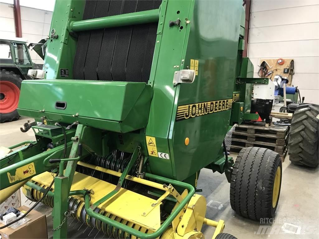 John Deere 590 スクエアベーラー