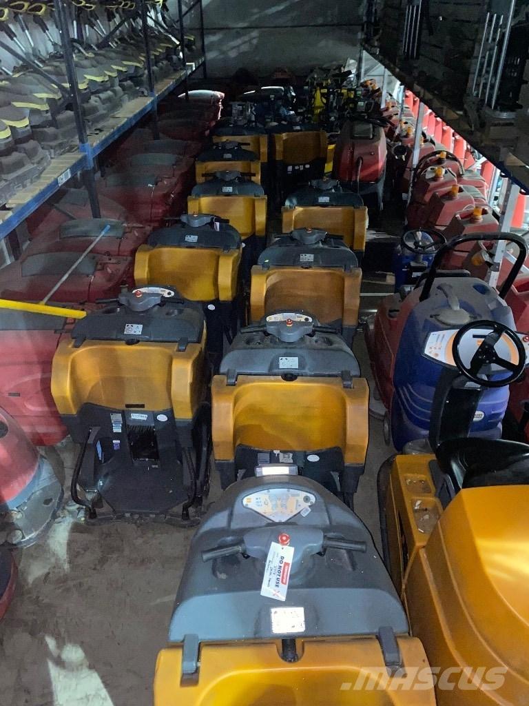 Taski XPR 床洗浄機（スクラバー）