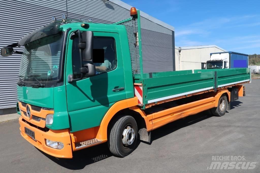 Mercedes-Benz 822 L ピックアップ／ドロップサイド