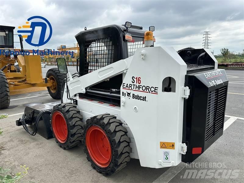 Bobcat S 16 スキッドステアローダー